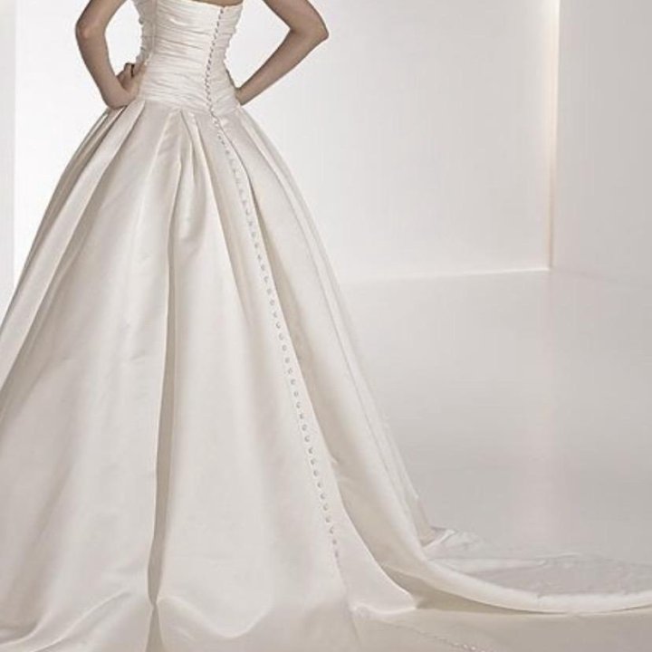 Свадебное платье, оригинал, Испания, 42-44 размер