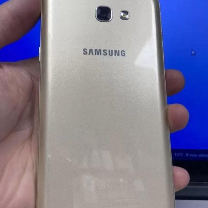 Samsung Galaxy A7 A720. 2017 года
