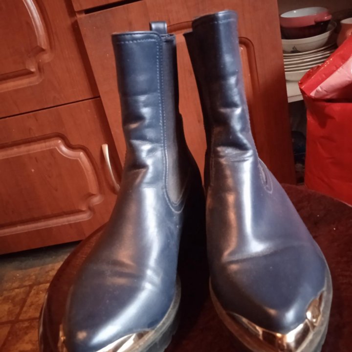 Ботинки осенние