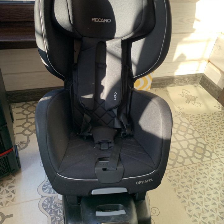 Автокресло Recaro optiafix