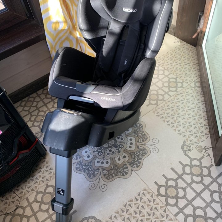 Автокресло Recaro optiafix