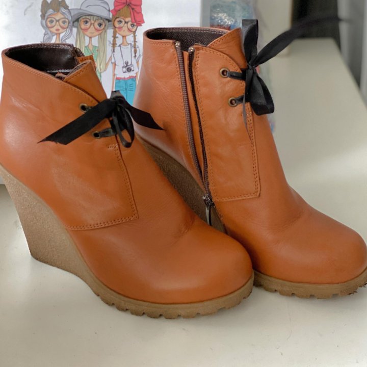 Ботинки осенние