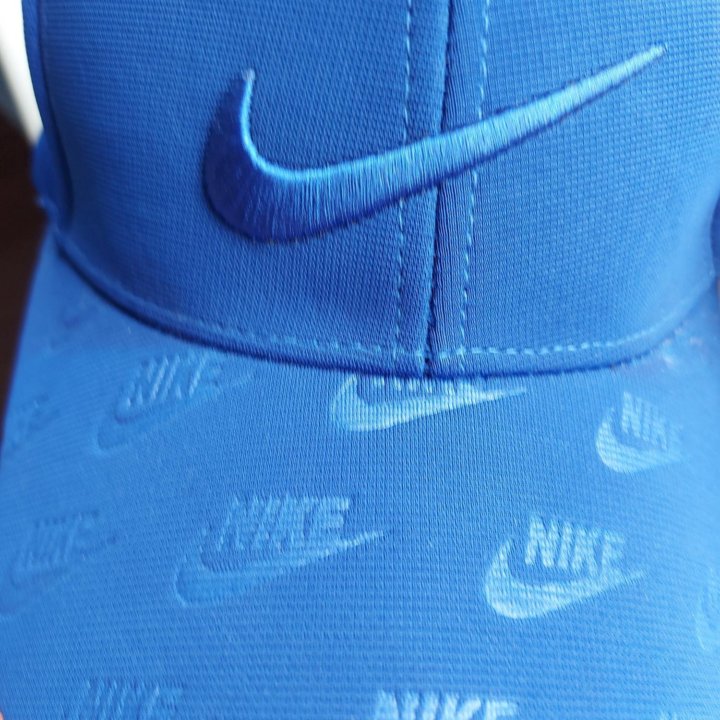 Бейсболка Nike новая