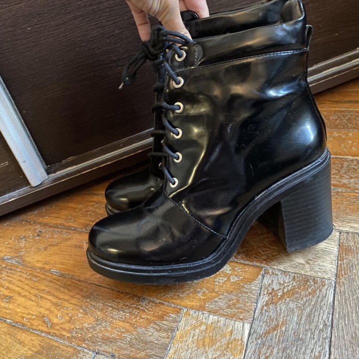 Ботинки Bershka