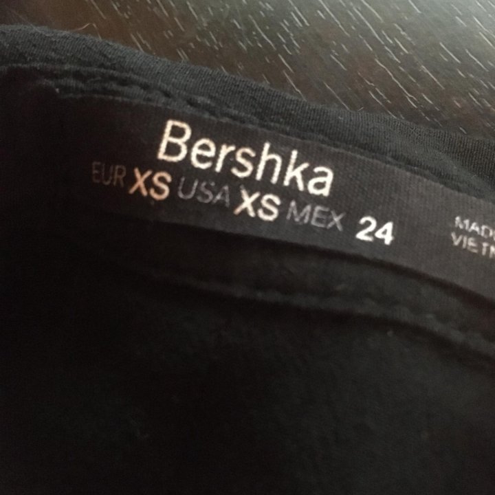 Рубашка чёрная. Bershka