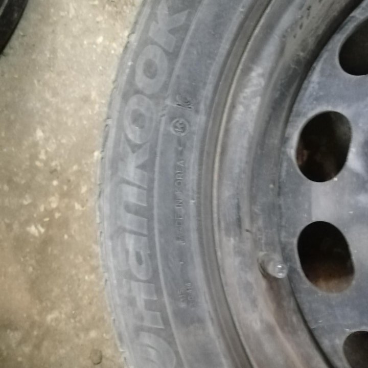 Резина 4 шины Hankook 205 55 R16. Комплект 4 шт