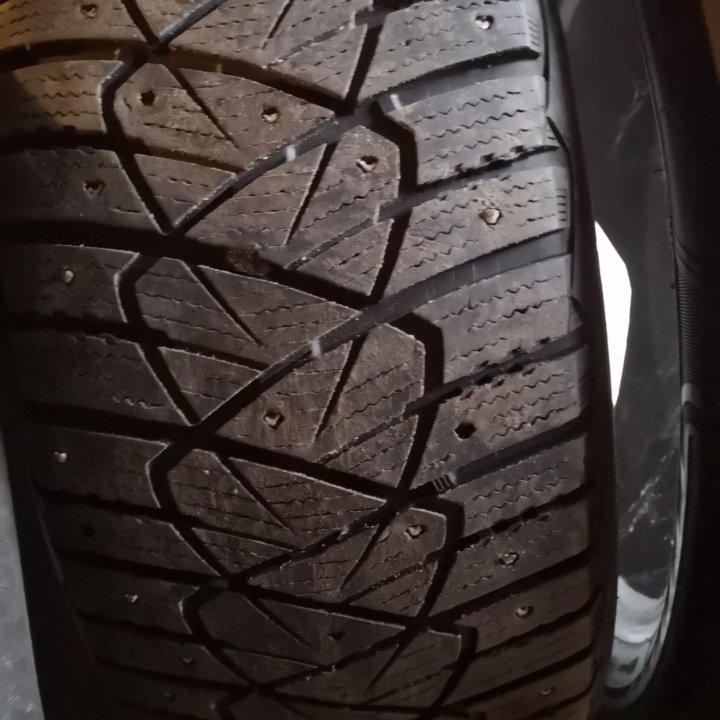 Dunlop 215 55 R 16