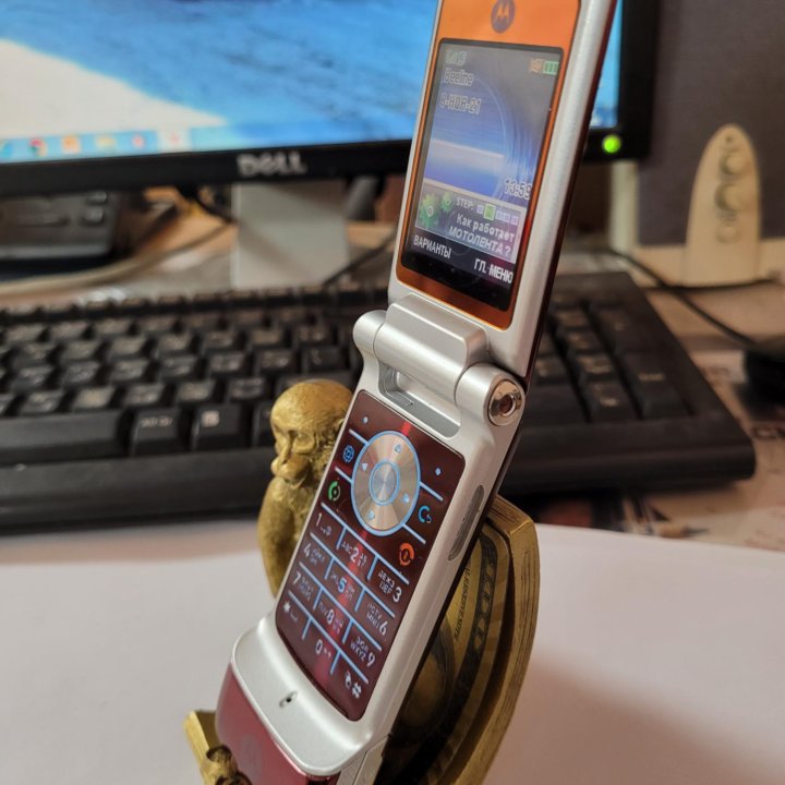 Шедевр изящества Motorola KRZR, K1