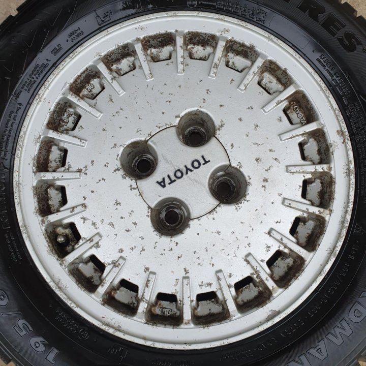 Оригинальные диски Toyota 6jj15 4x114,3 ET +20