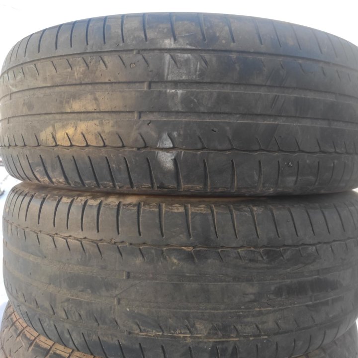 Пара Michelin Primacy HP 215/60/16