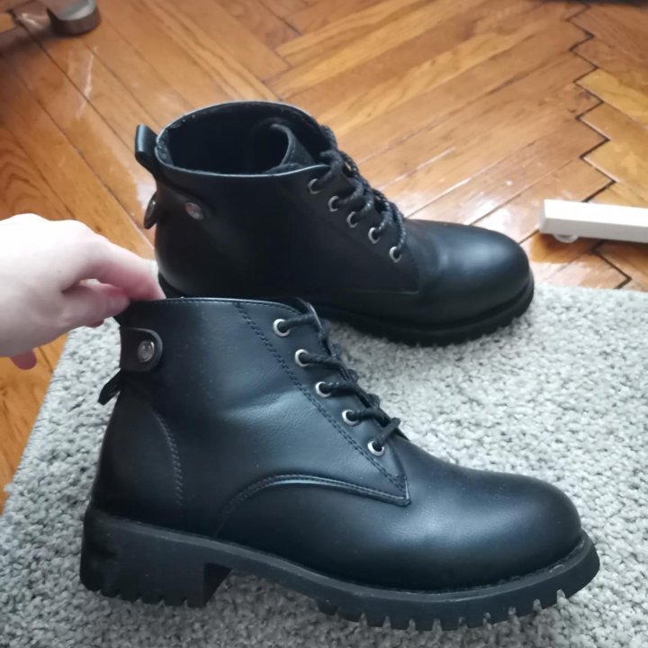 Демисезонные ботинки