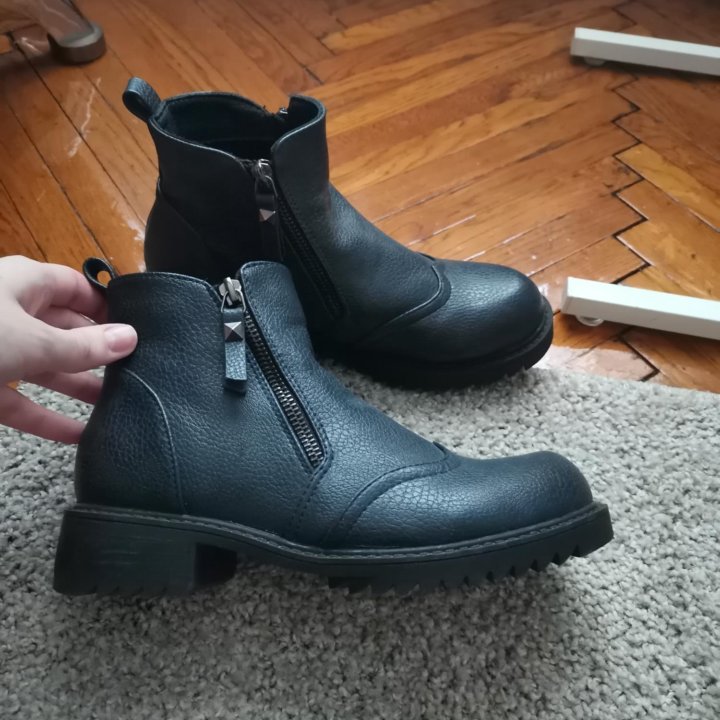 Демисезонные ботинки
