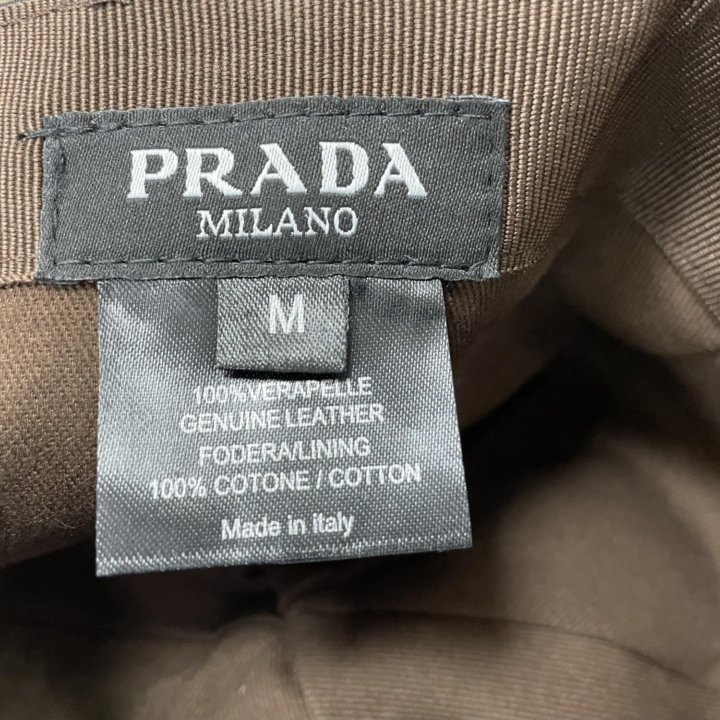 Кепка prada