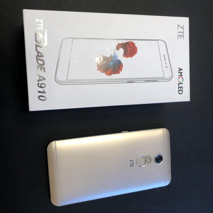 Смартфон ZTE Blade A910