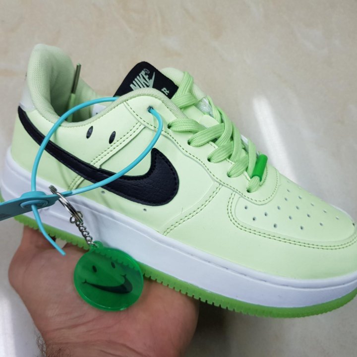 Кроссовки NIKE Air force