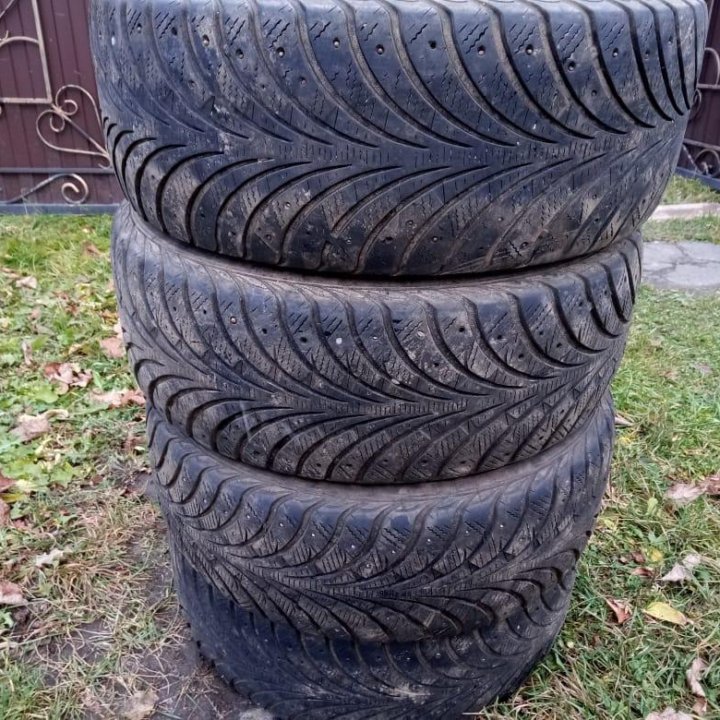 Good Year М+S 215/55 R16