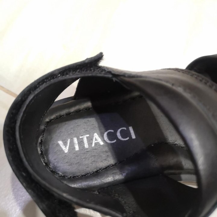 Сандалии Vitacci