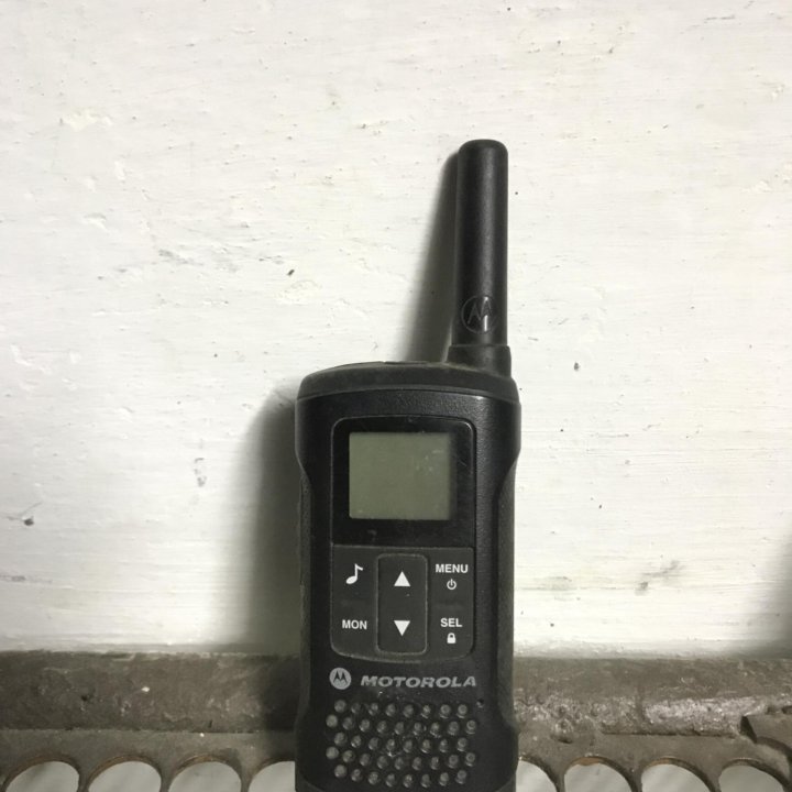 Рация Motorola TLKR T60