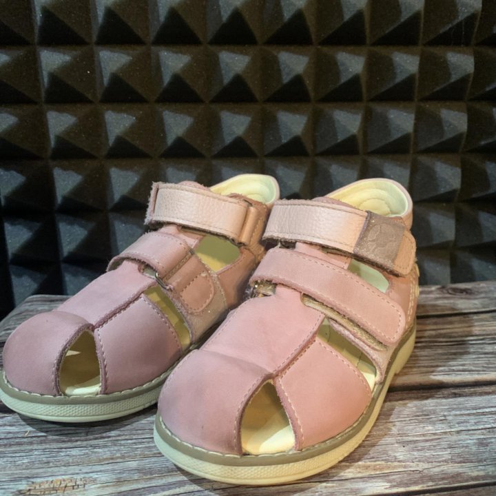 Туфли для девочки 26