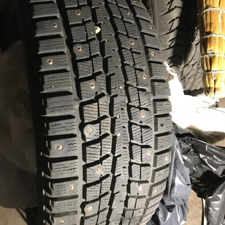 Dunlop SP Winter ICE 01 205/55 R16