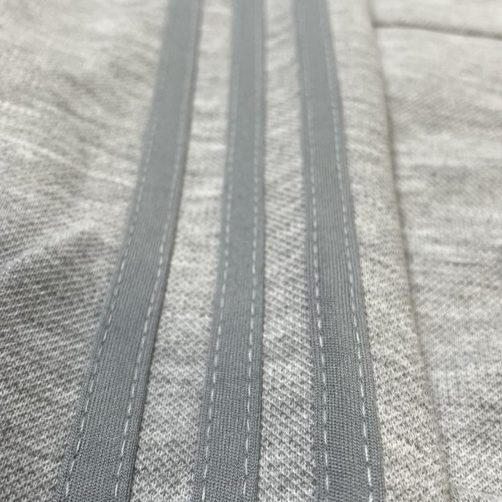 Спортивный костюм adidas (серый)
