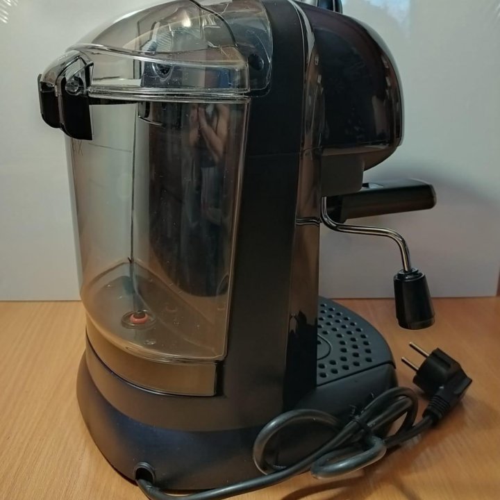 Кофеварка рожковая De'Longhi EC 190.