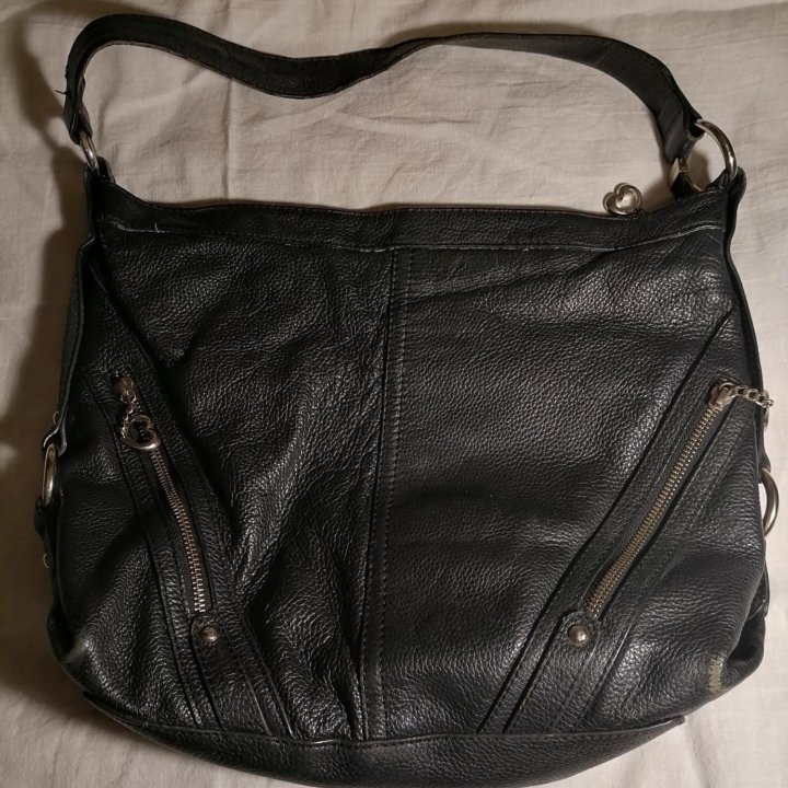 Кожаная сумка.