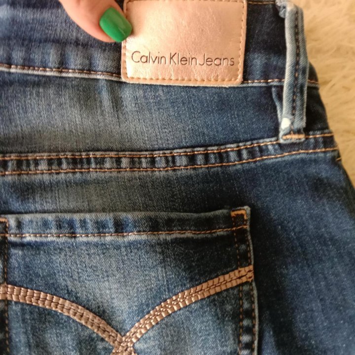 Джинсы Calvin Klein