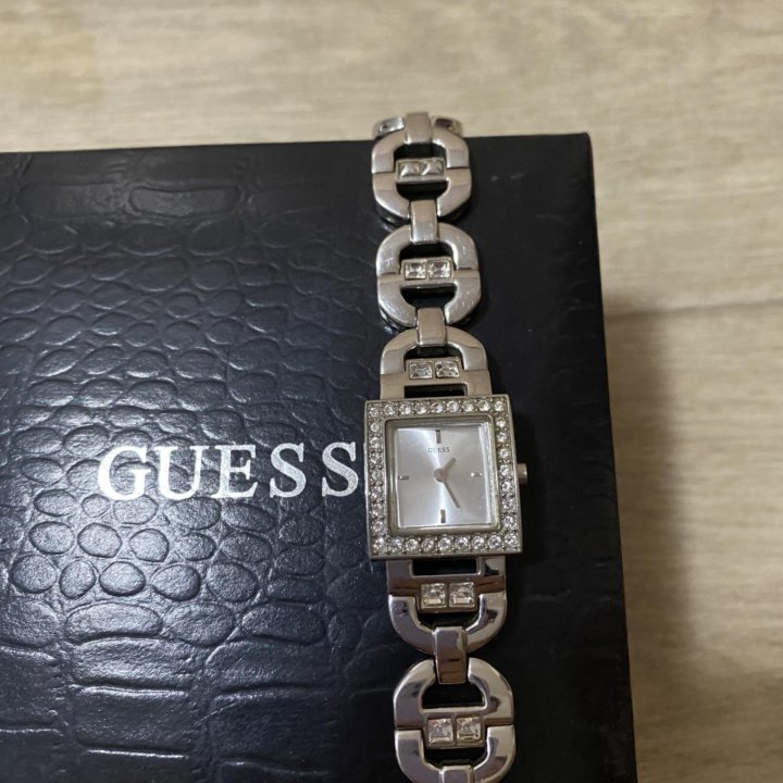 Часы GUESS, оригинал