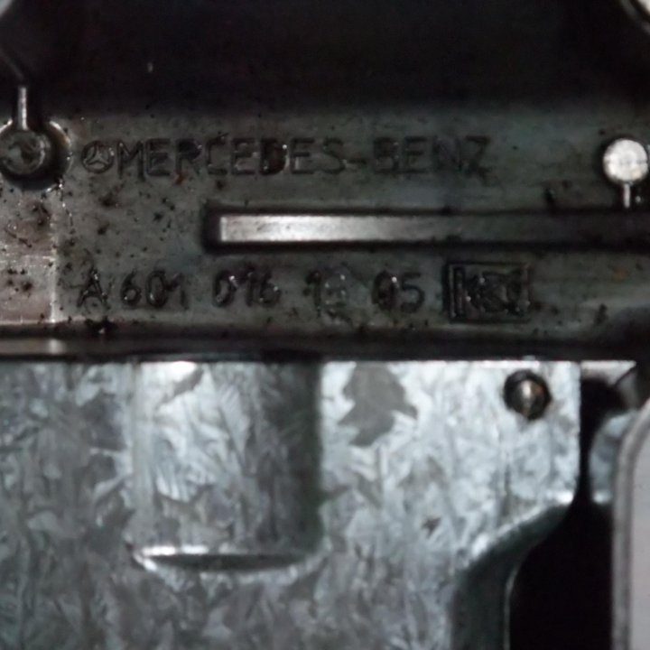 Клапанная крышка на Мерседес Спринтер дв601943.