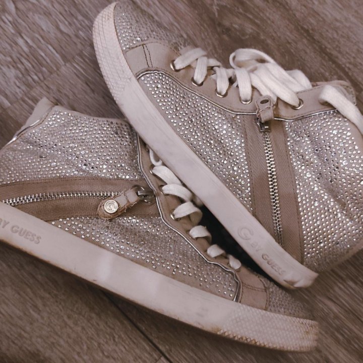 Кеды Guess