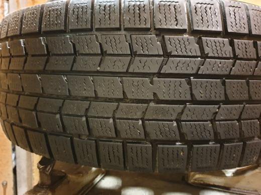 Шины зима липучка Dunlop 215-55R16 4-2-1шт подбор