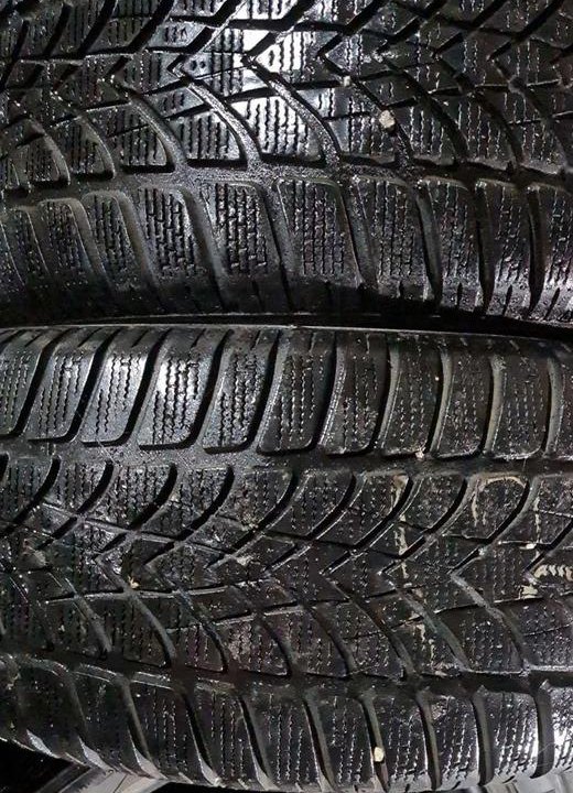 Шины зима липучка Dunlop 215-55R16 4-2-1шт подбор