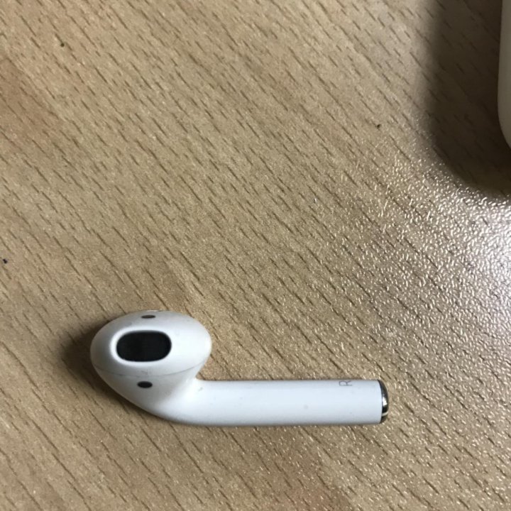 AirPods 1, 3 наушника, 2 зарядных кейса ОРИГИНАЛ