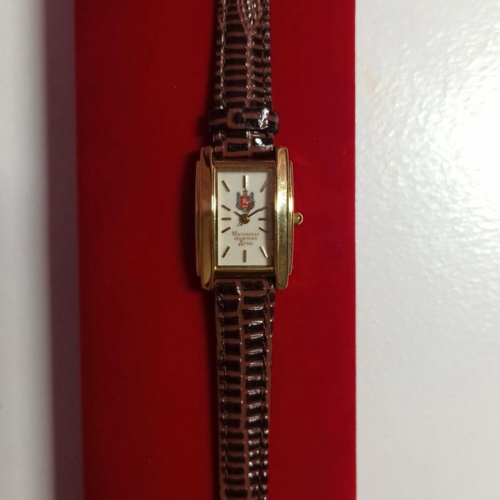 Часы наручные