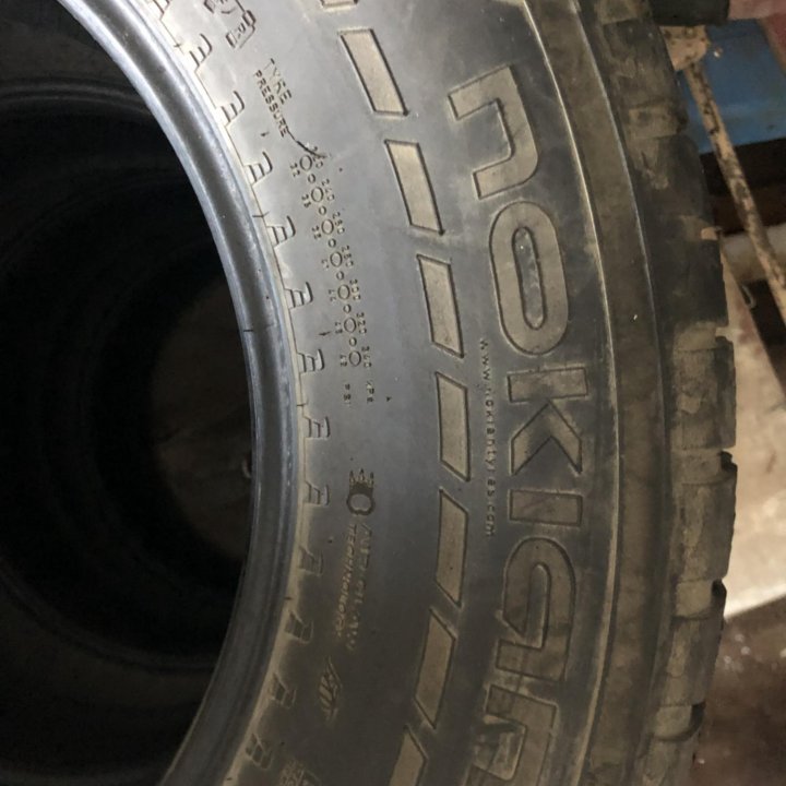 Продам комплект шин 285/60R18, б/у