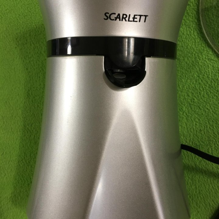 Соковыжималка электрическая Scarlett SC 1012