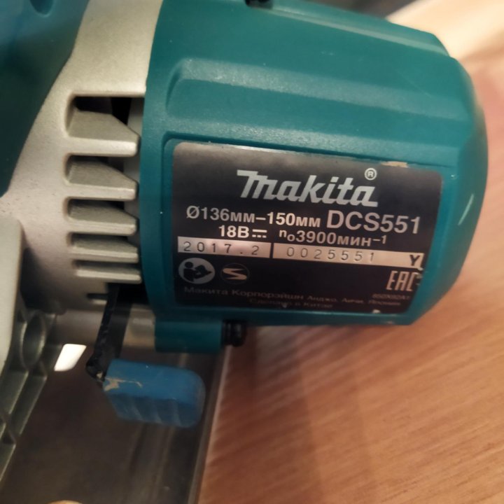 Аккумуляторная паркетка Makita DCS 551