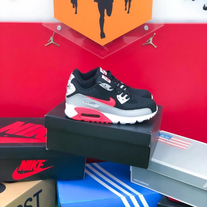 Кроссовки Nike Air Max 90