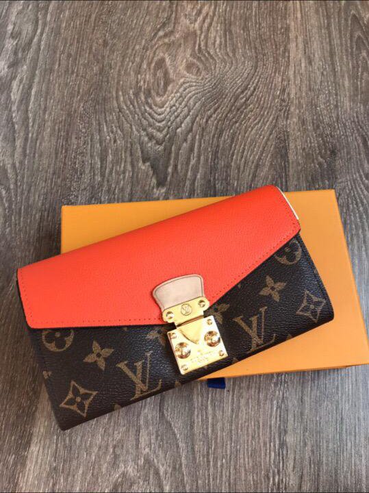 Кошелёк Louis Vuitton Pallas