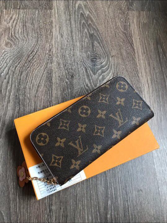 Кошелёк Louis Vuitton