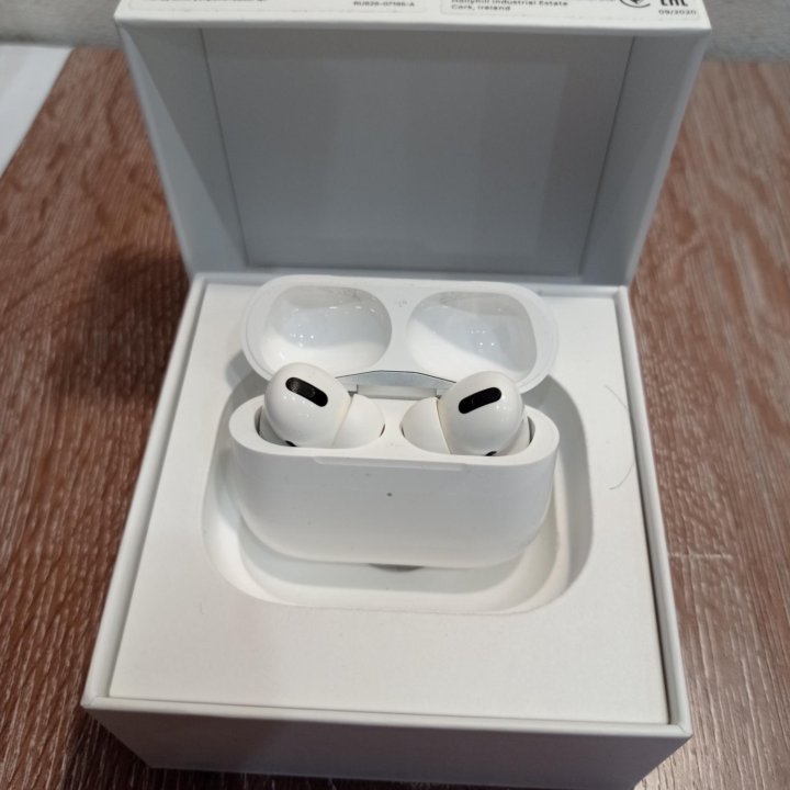 Наушники Apple AirPods Pro