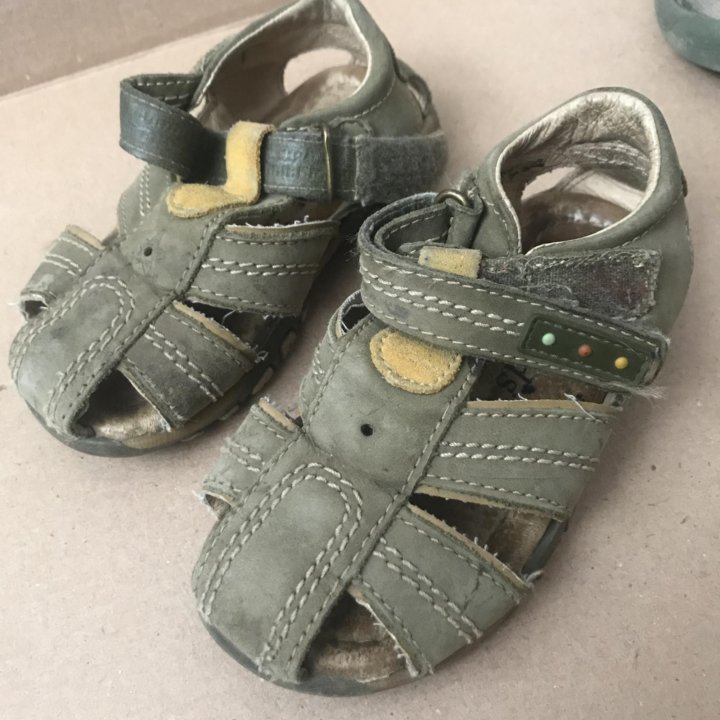 Детская обувь