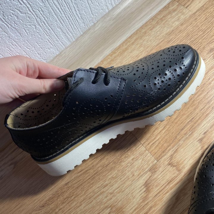 Полуботинки