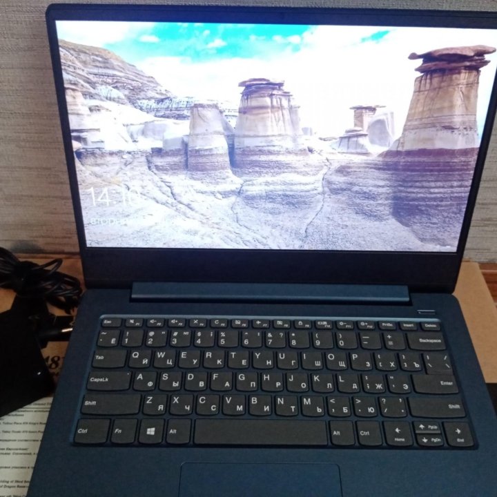 Ноутбук Lenova ideapad 330S