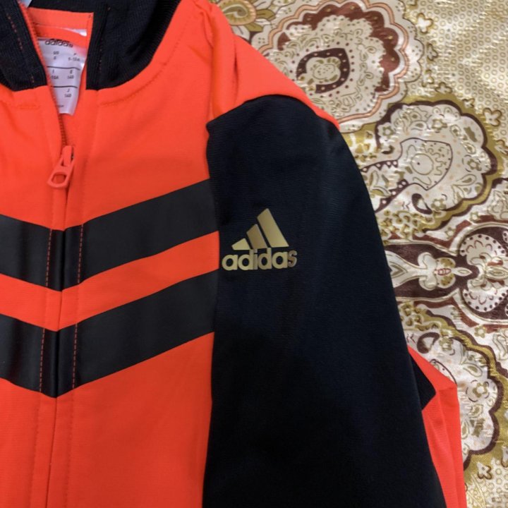 Спортивная кофта Adidas