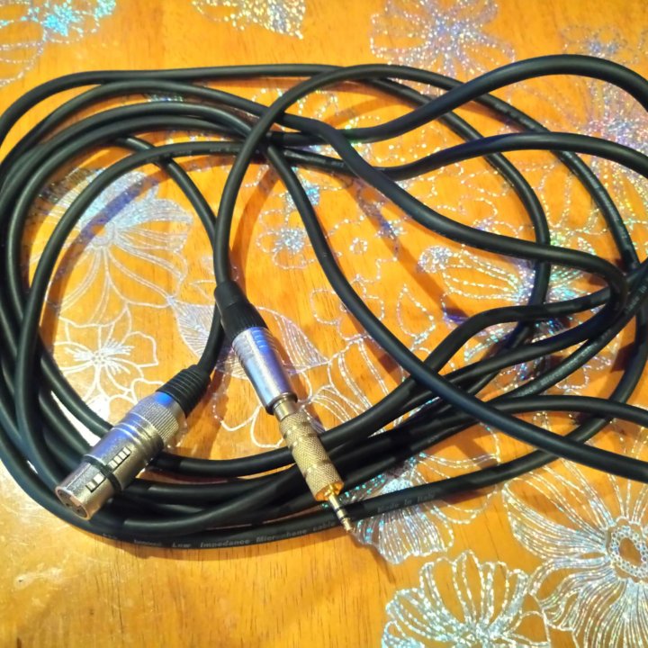 Кабель 5 метров.