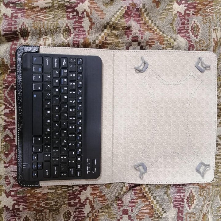 Bluetooth клавиатура