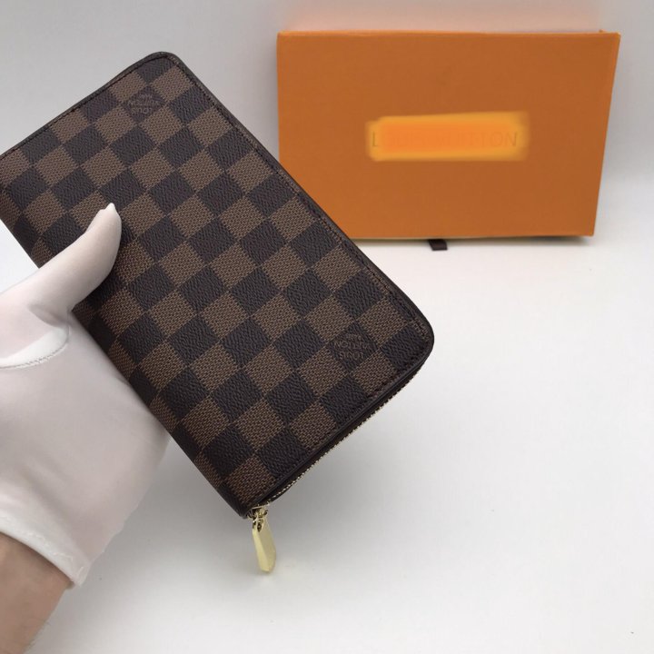 Кошелёк Louis Vuitton