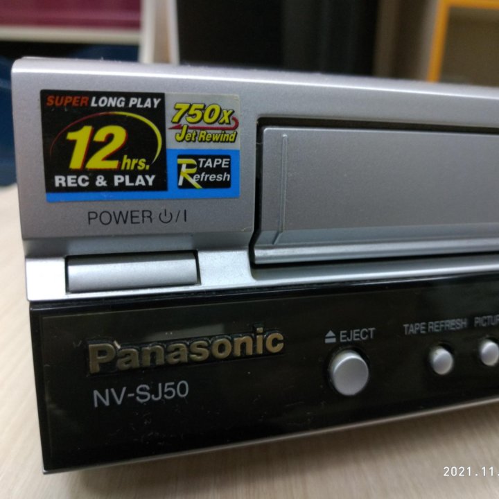 Видеомагнитофон Panasonic